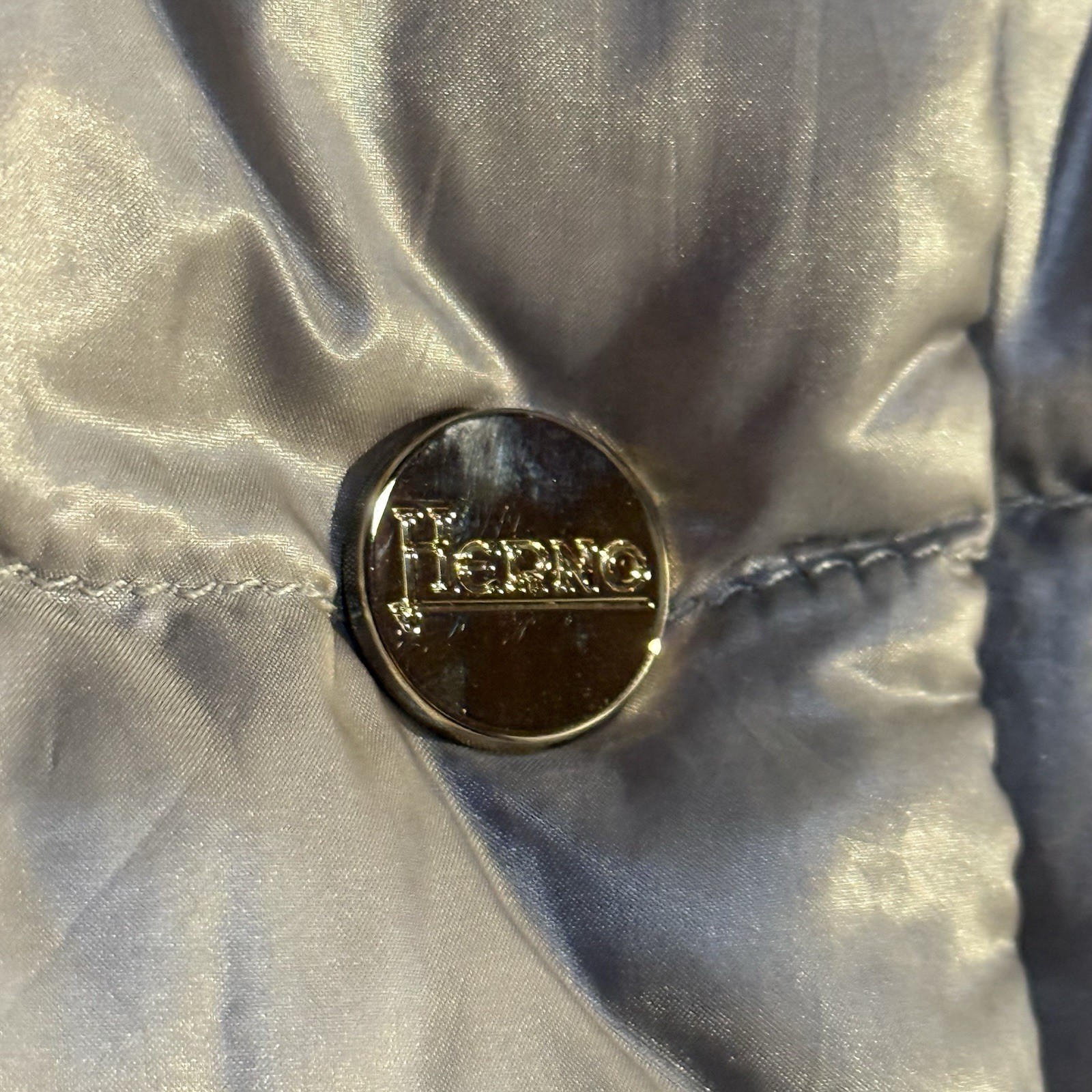 Herno Reversible Ultralight Down Cape Jacket Wome… - image 7