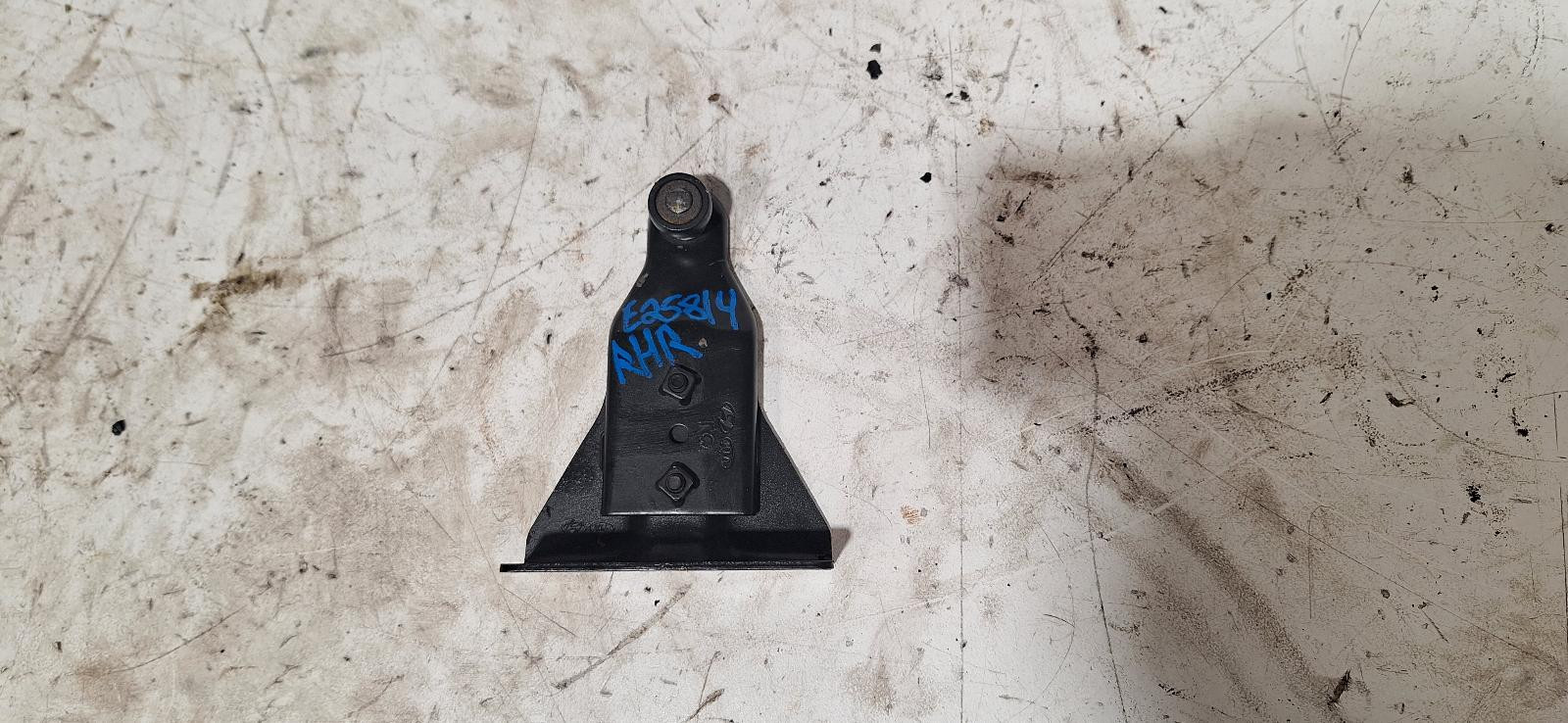 Hyundai ILoad Right Rear Upper Door Roller TQ 11/2011-03/2021