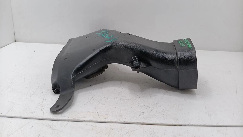 Conducto de entrada de aire 2009 10 11 12 13 14 15 Toyota Venza 6 cilindros 177520P010 Foto 3 de 4