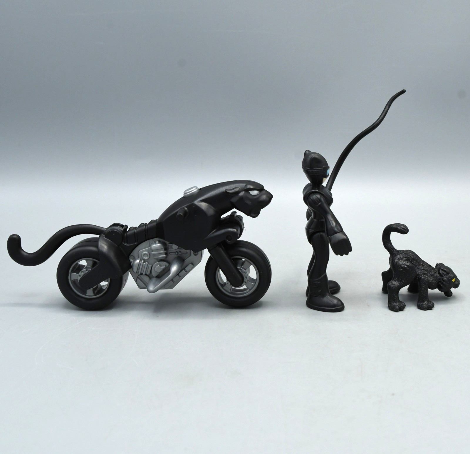 Imaginext Catwoman Set 2013 Fisher Price DC Super Friends Cat Whip Cycle