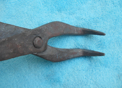 Heavy Duty Blacksmith Tongs | Forging Tongs for Hot Metal Work | Iron SCA/LARP B