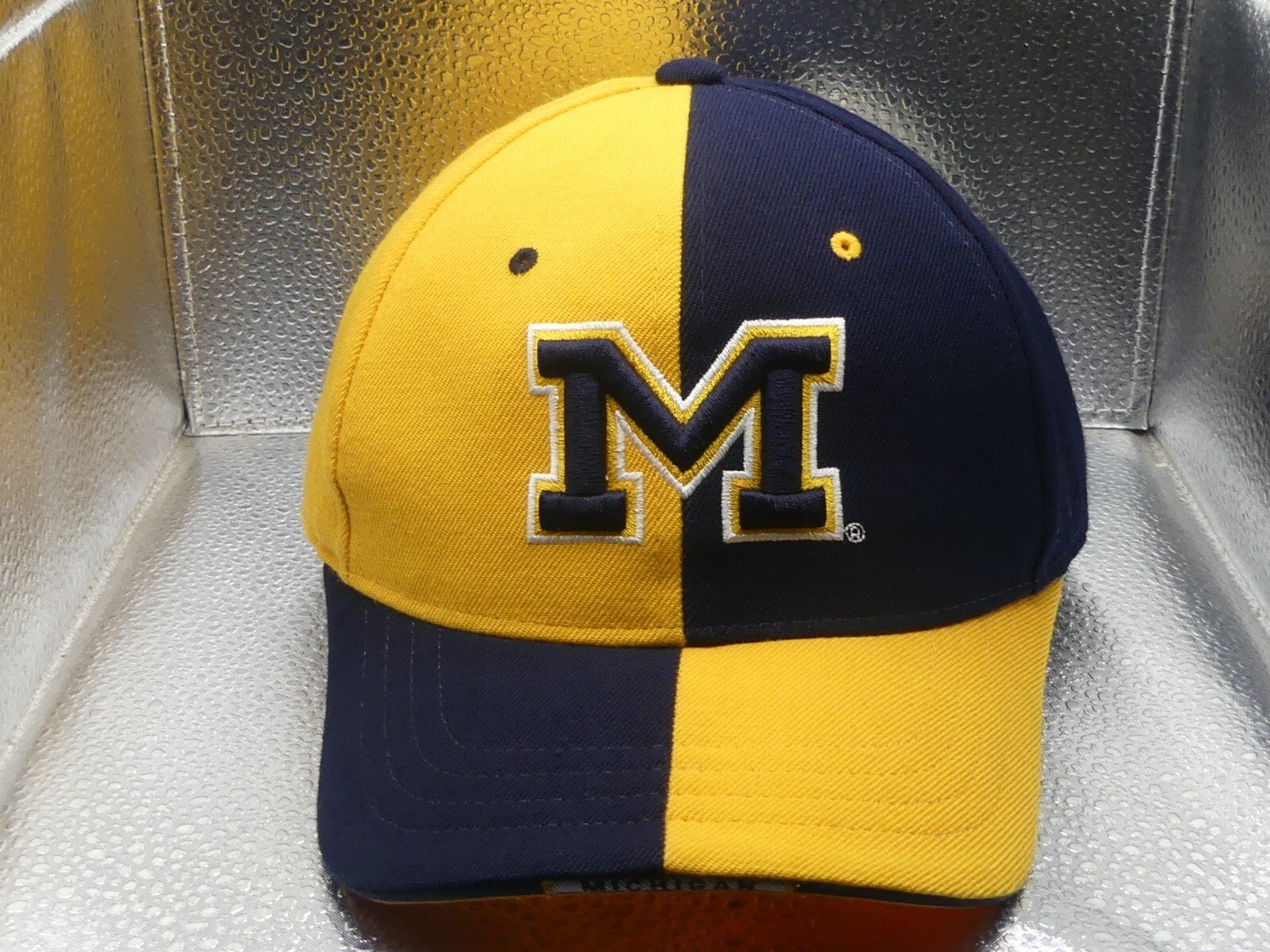 Michigan Wolverines Zephyr Tag Color Block Blue Yellow Size 7 5/8 Fitted Hat Cap