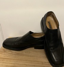 Men  s Size 10 floresheim Slip On Italian Leather Shoes