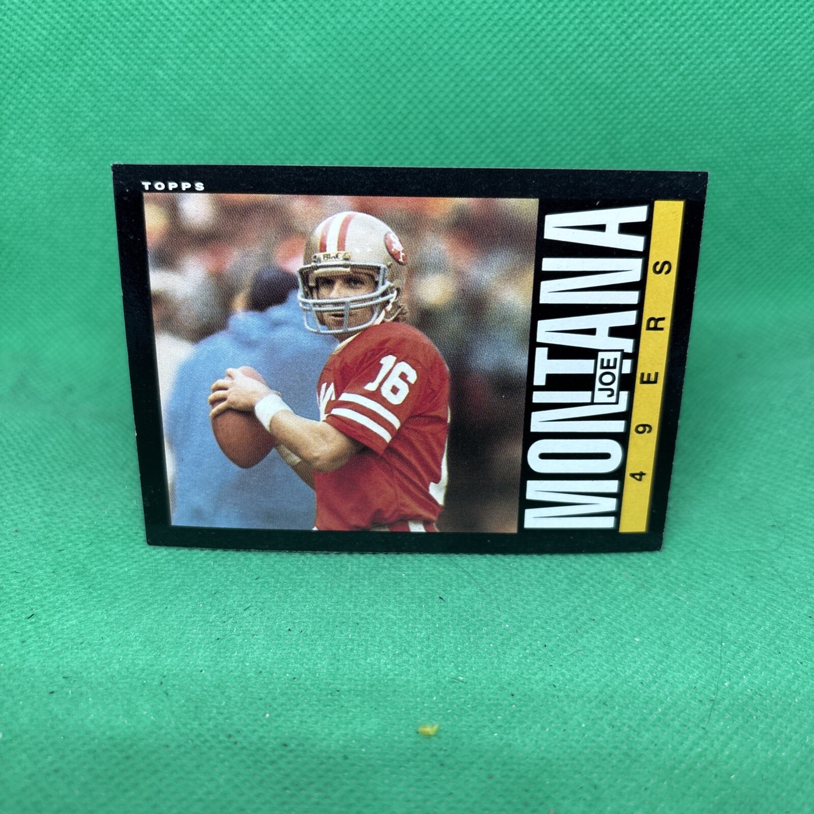 1985 Topps Football #157 Joe Montana San Fransisco 49ers