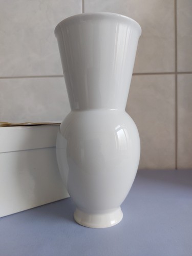 -~KPM Berlin-~Porcelain Vase-~Halle Series-~1st Choice-~Original Box-~H 20.5 cm.