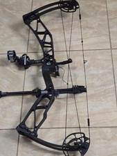 ELITE Ritual Compound Bow FULL SETUP. Rangefinder, Binoculars,4 Releases, Arrows