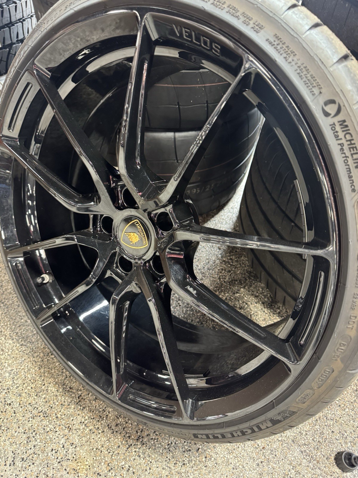 Lamborghini Aventador  5 lug wheel black 20/21 velos forged wheels no tires