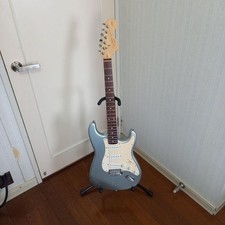 GLow String High Squier de Fender Affinity Stratocas