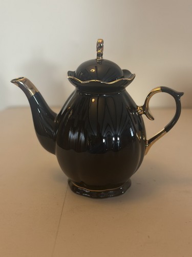 Grace Teaware Black Gold Scallop Fine Porcelain Teapot