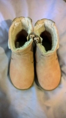 Girls Pink Cat First Walker Boots By George Size 4 VGC