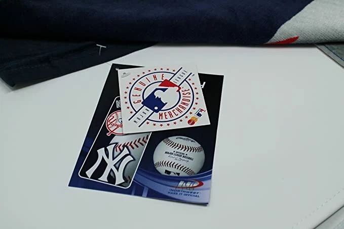 Auténtica toalla de playa de los Yankees de Nueva York MLB con licencia Bronx Jeter HomeRun Foto 3 de 4