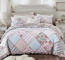 DaDa Bedding Cottage Patchwork Floral Bedspread Set - Hint of Mint Dainty Qui...