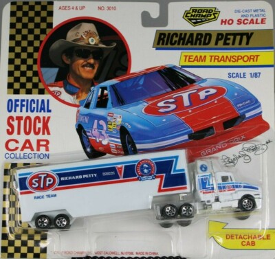 RICHARD PETTY OFFICIAL STOCK CAR COLLECTION TRACTOR TRAILER TEAM TRANSPORT 1/87