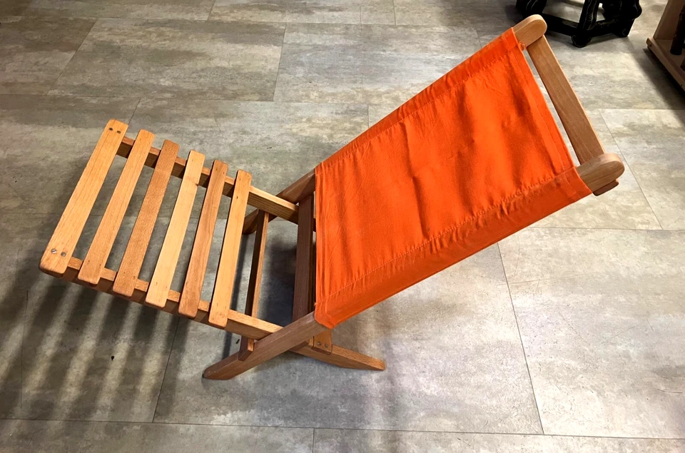 Angler-Lehnstuhl, klappbar mit leuchtend-orangefarbener Bespannung - wie neu!