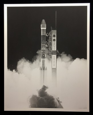 USAF DELTA II LIFT'S OFF @ COMPLEX 17-A SPECIAL INTEREST B & W PHOTO PL9C-11879
