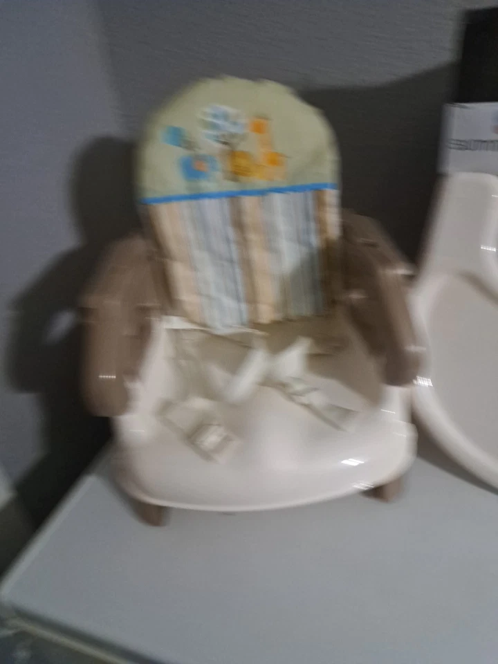 Asiento elevador plegable Summer Infant Deluxe Comfort - blanco Foto 4 de 4