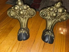 Full set, 4, vintage cast iron bathtub legs