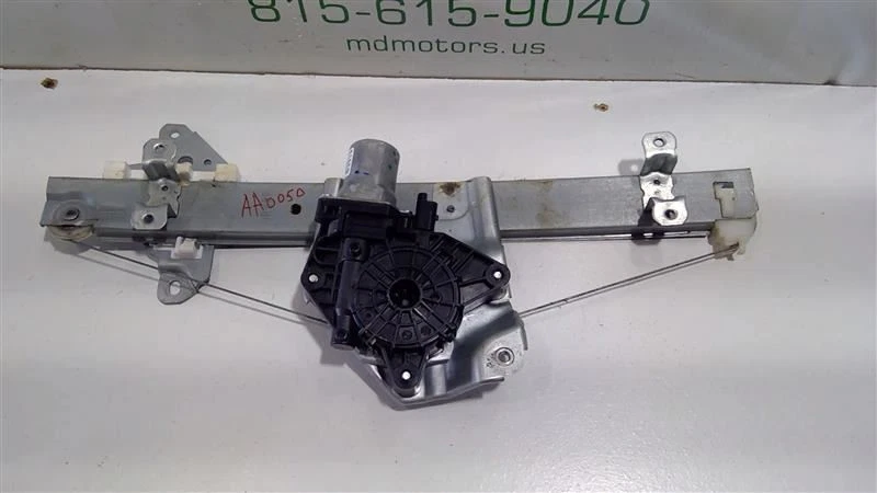 Nissan Rogue 2018-2020 puerta derecha regulador ventana y motor OEM 80730-6RR0A Foto 2 de 4