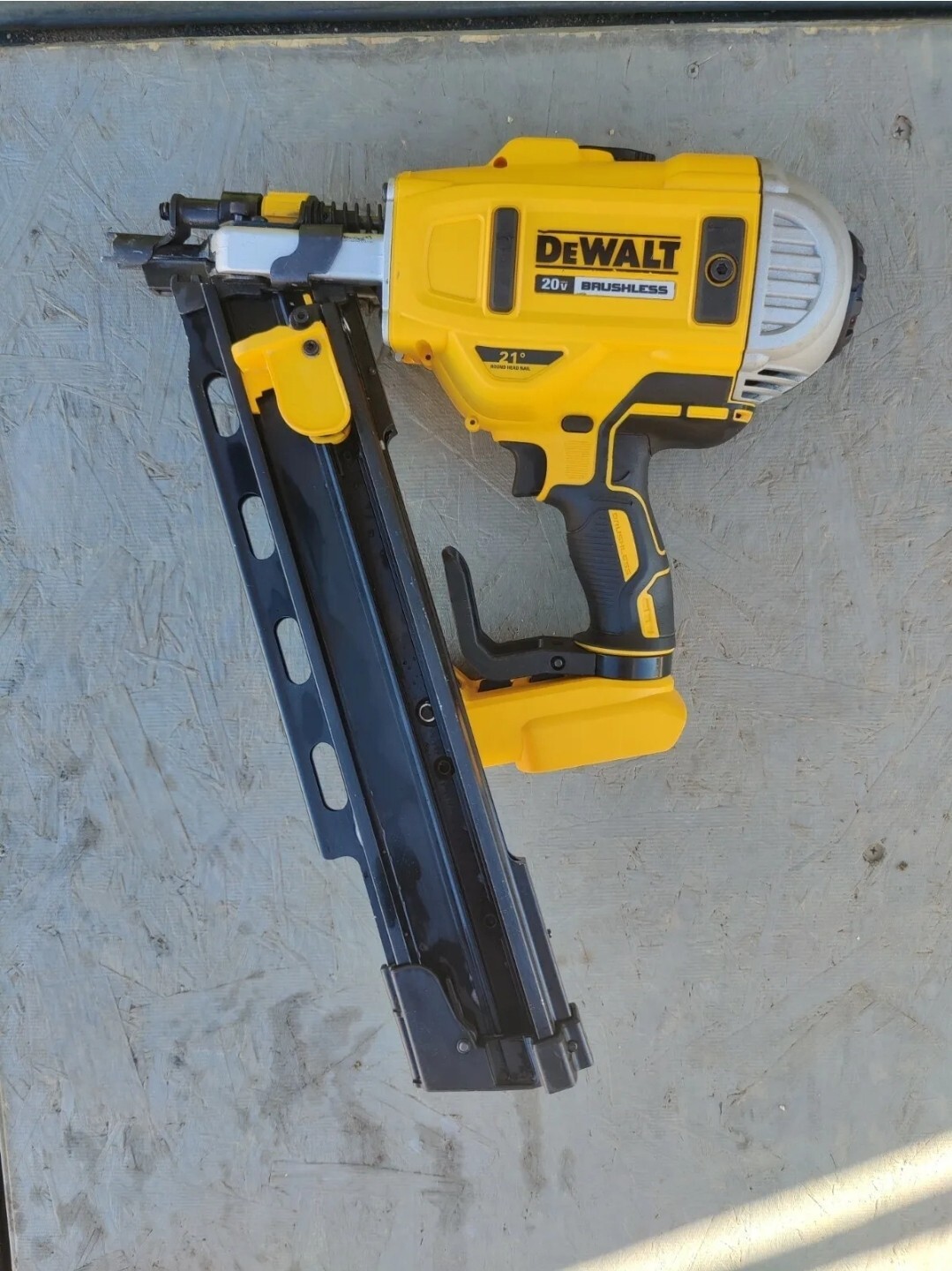Dewalt DCN21PL 20Volt 21Degree Cordless Framing Nailer TOOL ONLY Used eBay