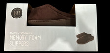 Wayland Square Slippers Men's/Women's Memory Foam Slippers Size Medium Black NEW