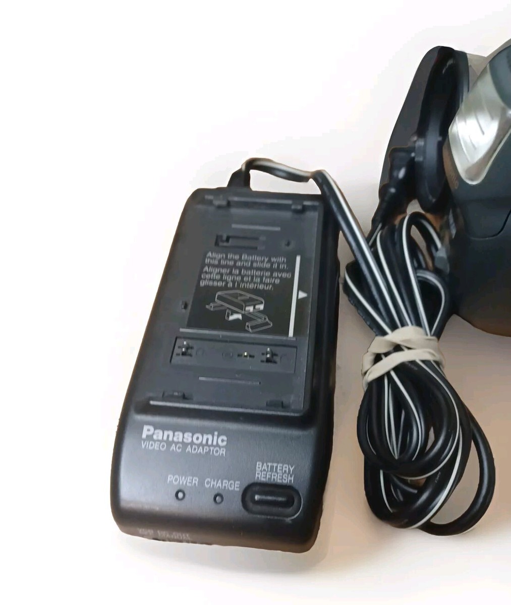 Panasonic Palmcorder IQ PV-D406 VHS-C Camcorder Includes Battery