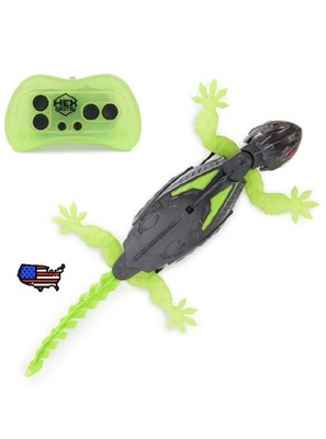 Wallcrawler Gecko Robot Lizard  Remote Control - 25ft Toy for Kids Boys Age 4-6