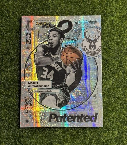 2025 Topps Chrome Giannis Antetokounmpo Base (RAW)
