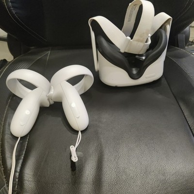 Meta Oculus Quest 2 128GB Standalone VR Headset - White