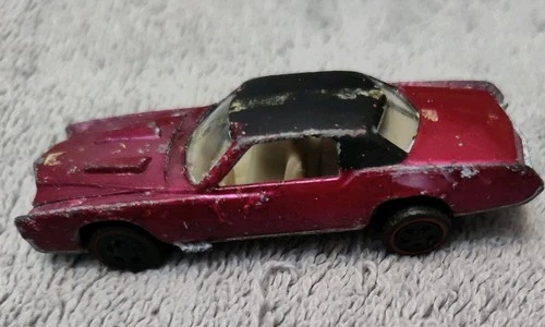 1968 Hot Wheels REDLINE Custom ElDorado MAGENTA White Interiors US Base Mattel