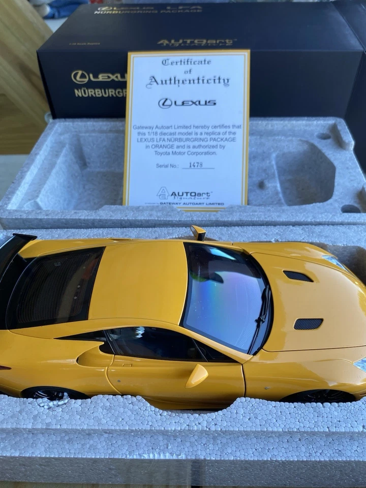 1 18 Autoart 44516 LEXUS LFA Yellow model cars - Image 2 of 2