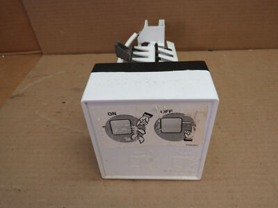 Frigidaire Refrigerator Ice Maker Assembly Part # 240352409 