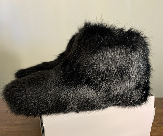 ugg amary slipper size 9