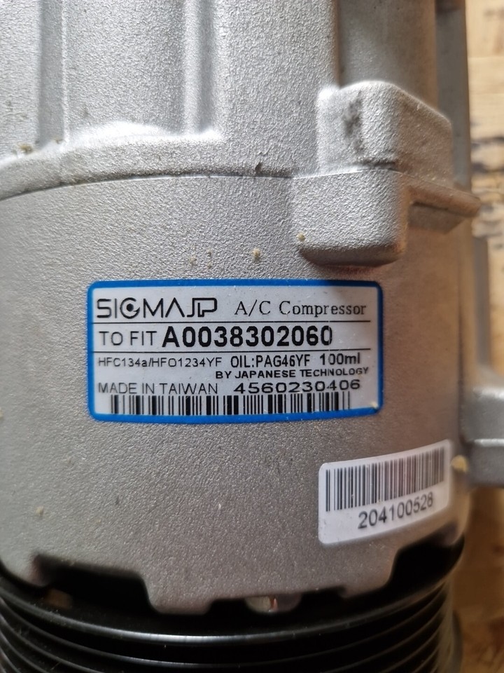 A0038302060 air conditioning compressor for MERCEDESBENZ CLASE V 2014