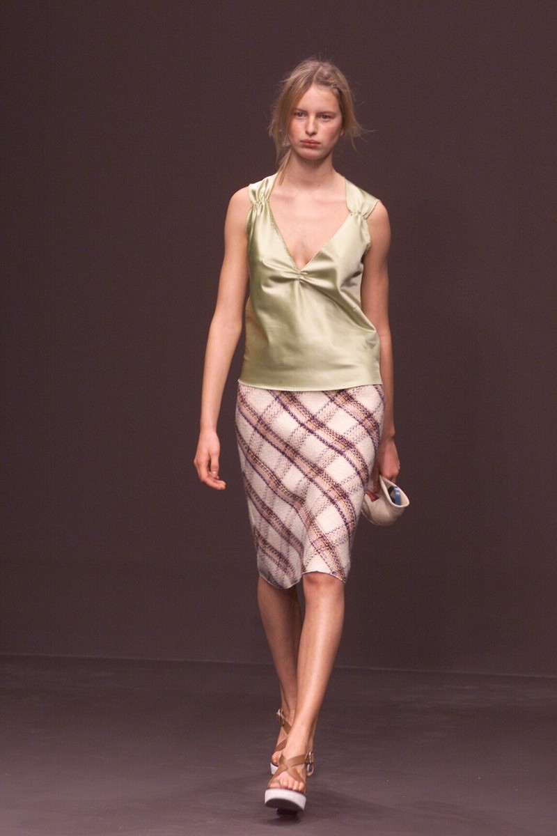 美品✨ 90’s miu miu Vintage Wool wrap Skirt $_12.JPG?set_id=880000500F