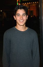 Actor Tyler Hoechlin at the premiere of Head Of State at the Mann'- Old Photo