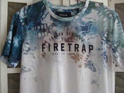 MENS FIRETRAP MOSIAC T-SHIRT SIZE L (SEE MEASURTMENT)