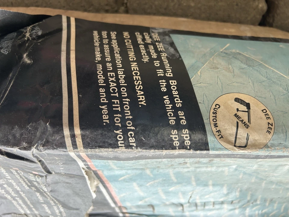 estriberas Dee Zee Brite-Tread para camionetas Chevrolet GMC 1982-1988 Foto 4 de 4