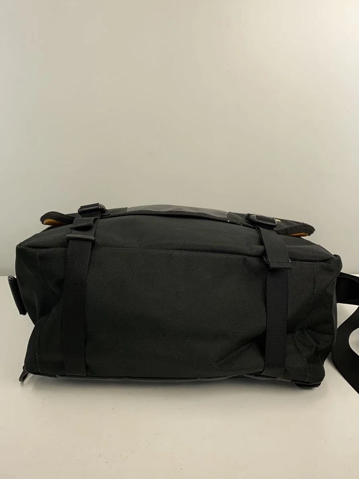Bolso de Hombro Lowe Alpine Poliéster Negro de Japón Foto 4 de 4