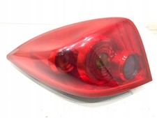 RECHTE RÜCKLEUCHTE NISSAN PRIMERA P12 89077068 Schrägheck LICHT / AB 86029