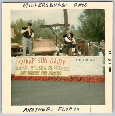 Vtg Color Snapshot Men On Sharp Run Dairy Swiss Cheese Parade Float Ohio 1965