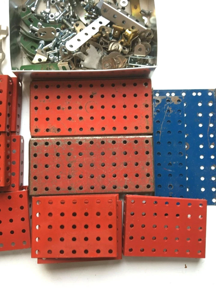 Erector Meccano Lote De Colección Piezas Medianas Pernos Tornillos Vigas Herramientas Envío Gratis Foto 2 de 4