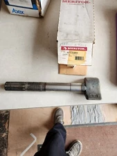 Meritor 2210X6862 Camshaft LH 1-1/4-10 x 9-13/19, Steer Axle