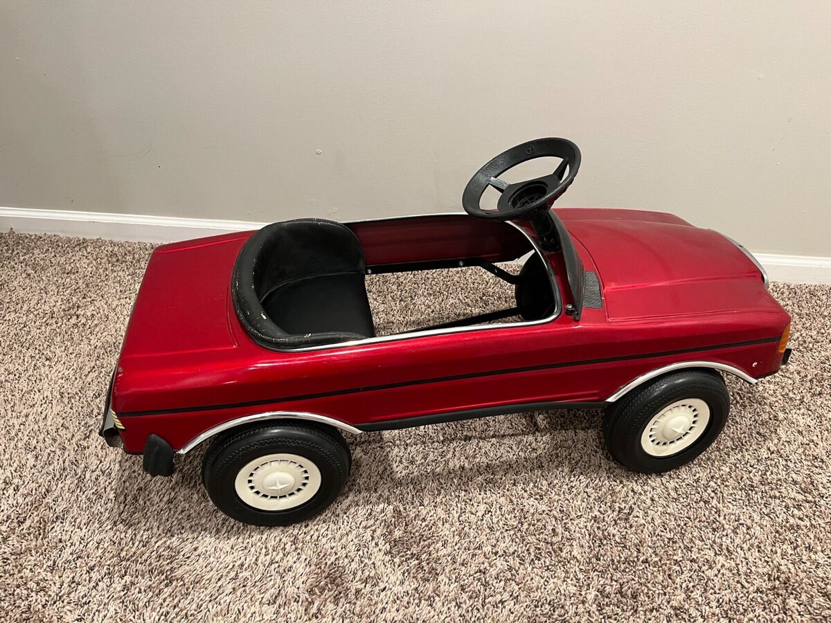Red Vintage Classic 1970s Mercedes Benz 650 JS Children's Red Vintage Classic 1970s Mercedes Benz 650 JS Children's