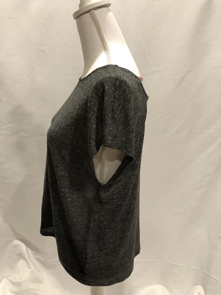 Camiseta sin mangas Gap con correas de cuerda trenzada arco iris en la espalda orgullo medio Foto 3 de 4