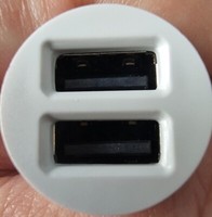 Hama Kfz LadegeräT ZigarettenanzüNder 2X Usb 12W Auto Ladeadapter Handy Lader