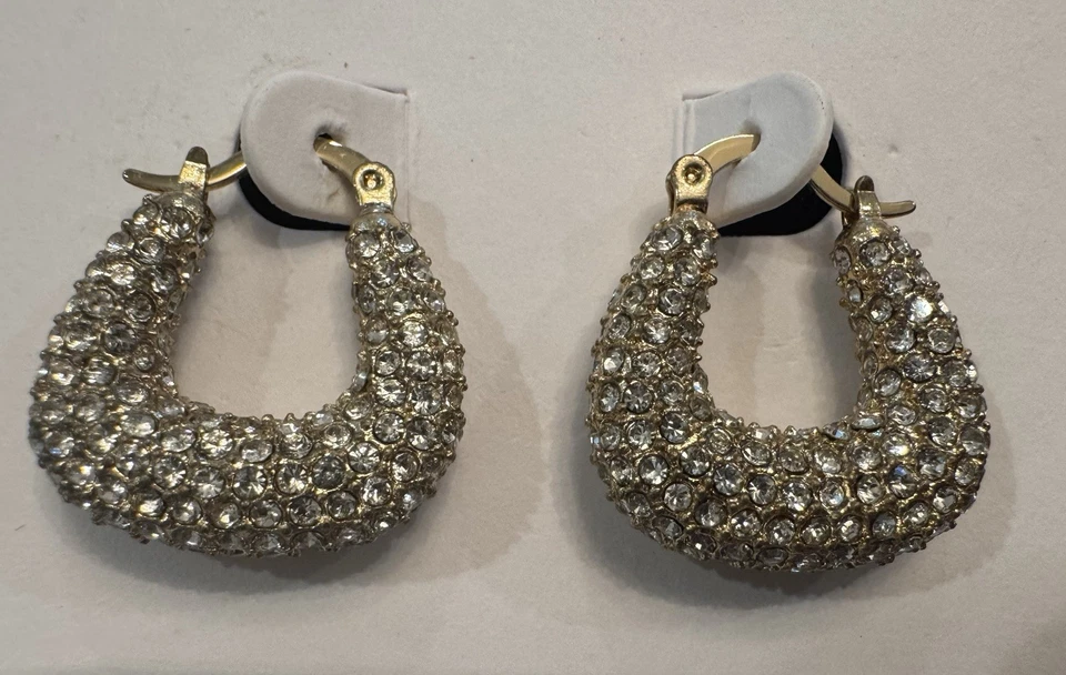 NUEVO CON ETIQUETAS Pendientes de aro Ann Taylor oro/estrás Glamour Sofisticados Modernos Brillos Foto 2 de 3