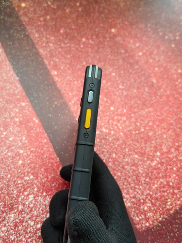 90%Ne w CAT S48C (32GB/64GB randomly shipped)- Black (unlocked) Andidid version - Picture 12 of 13