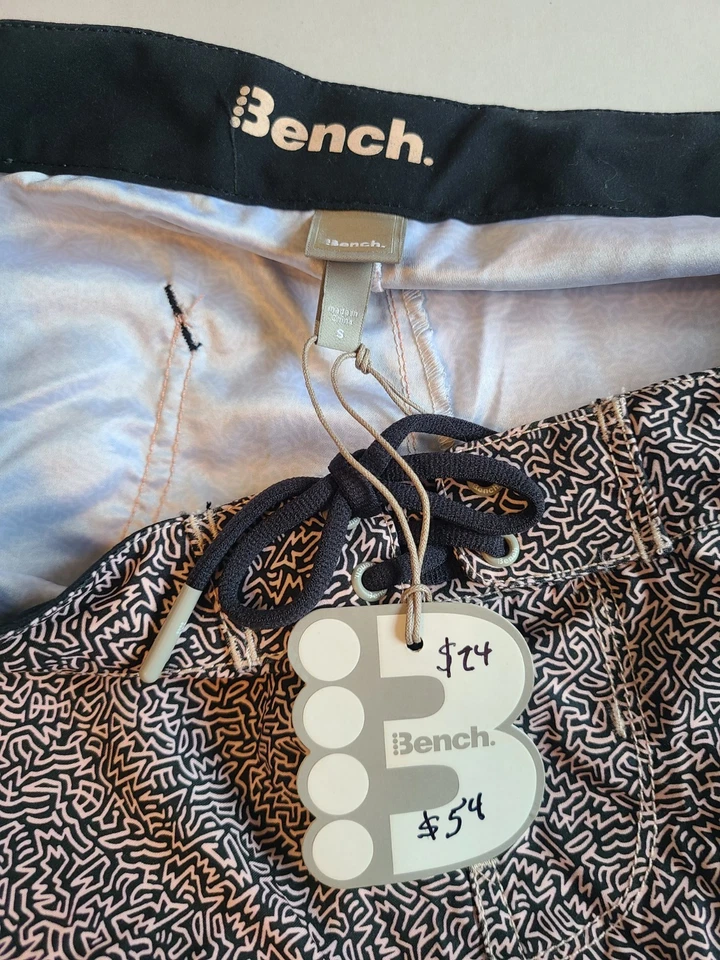 Pantalones cortos de natación Bench blancos y negros con estampado para mujer pequeños cierre de corbata nuevos con etiquetas Foto 4 de 4