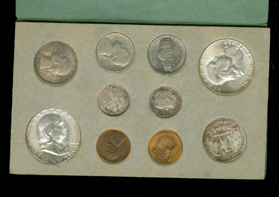 1952 ORIGINAL US DOUBLE MINT SET IN ORIGINAL ENVELOPE GORGEOUS TONING UNTOUCHED. - Image 3 of 4