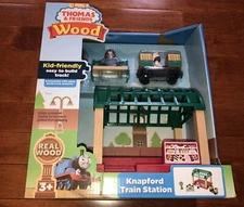 Thomas and Friends Wood Wooden Railway Knapford Train Station Playset New